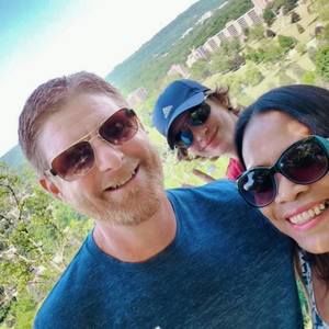 Meet your Posher, Cristina